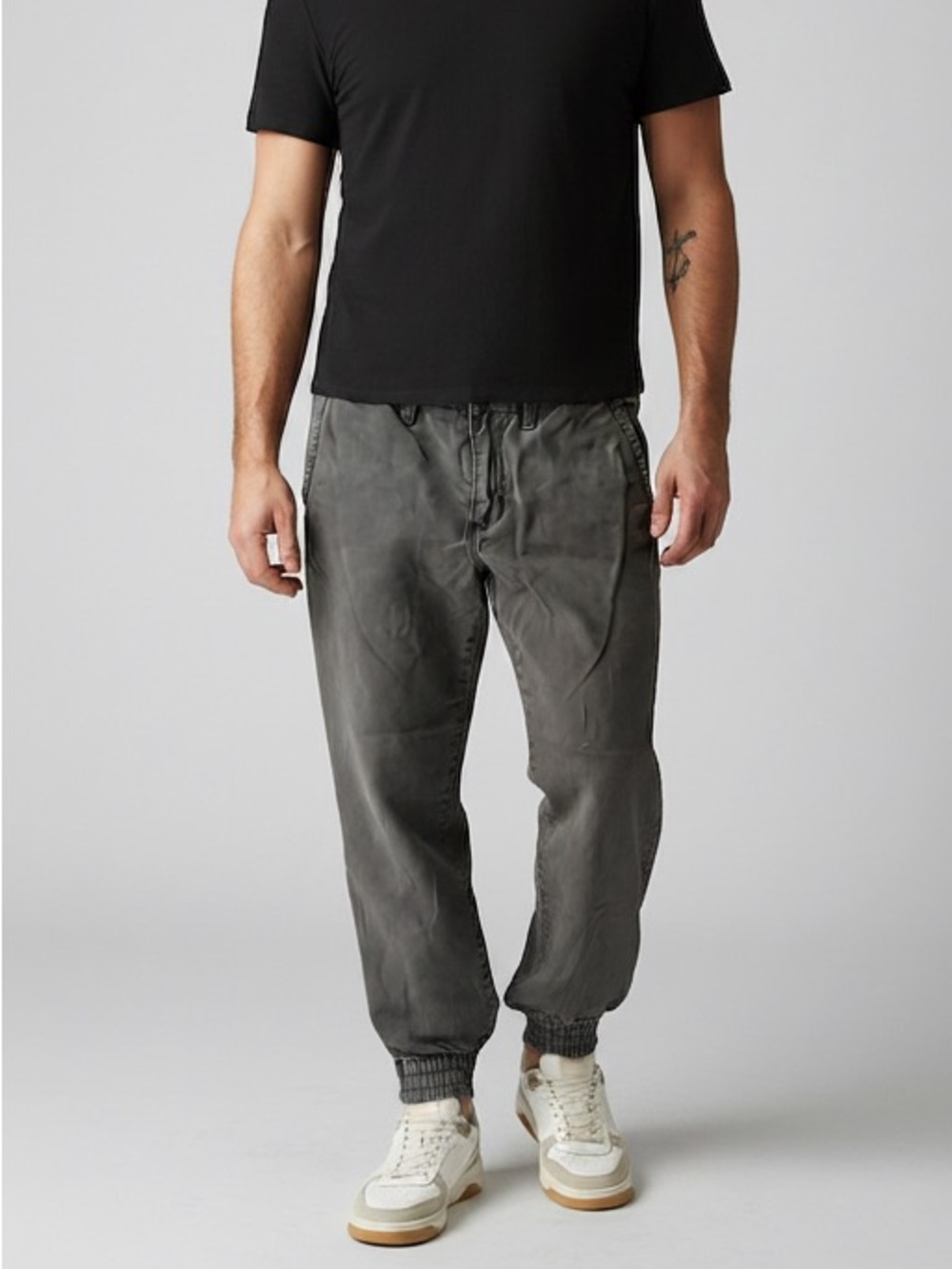 Vans Men’s Jogger Pants Size 32 Gray Elastic Cuff Casual Skate Streetwear